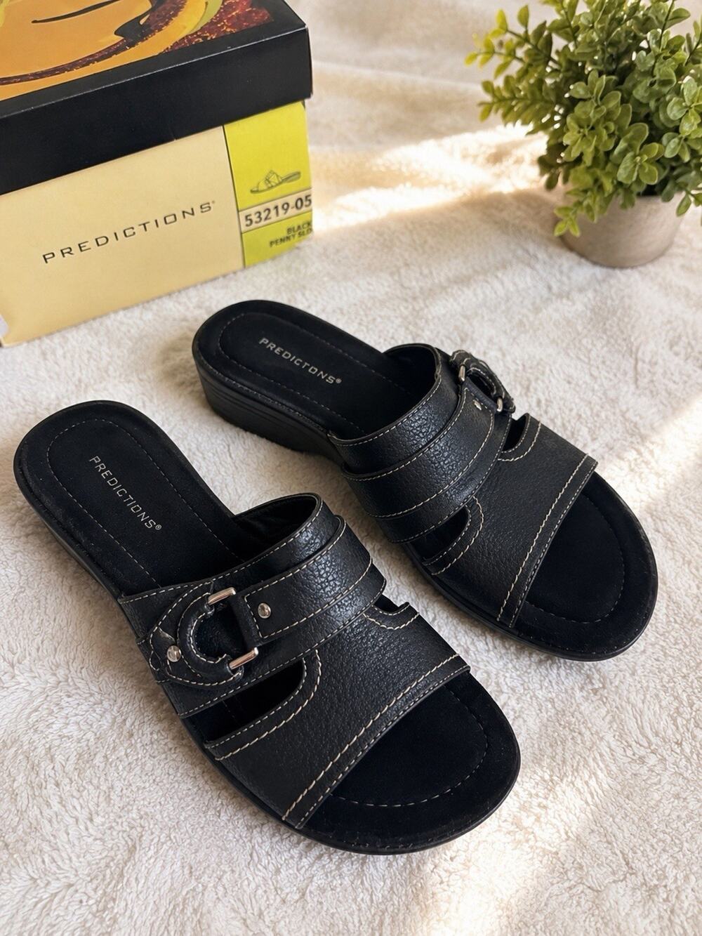Predictions Womens Black Comfort Slide Sandals Size 8 Buckle Casual Shoes